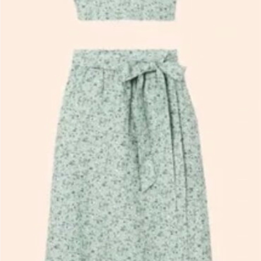 Reformation Clyde Linen Two
Piece - Picture 2 of 4